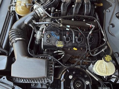 Used 2016 Ford Mustang Coupe RWD image 33
