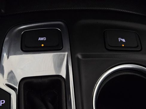 Used 2023 Chevrolet Equinox LT w/ Driver Convenience Package image 12