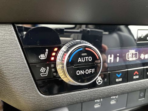 New 2026 Mitsubishi Outlander AWD image 15