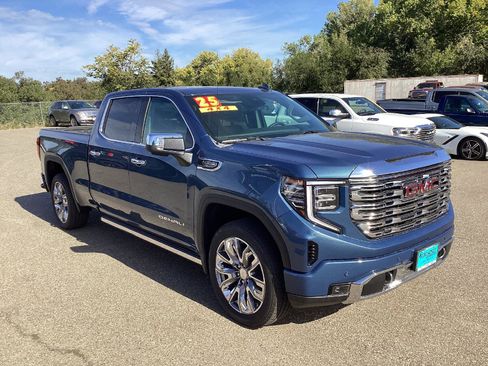 New 2025 GMC Sierra 1500 Denali w/ Denali Reserve Package image 3