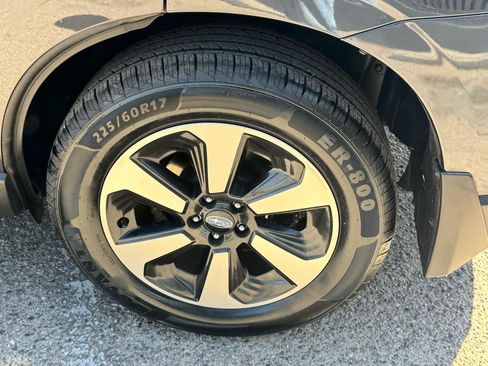 Used 2018 Subaru Forester 2.5i Premium AWD/4WD image 13