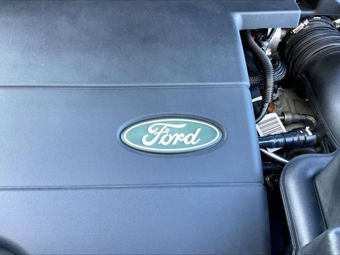 Used 2015 Ford Explorer XLT w/ Equipment Group 202A image 30