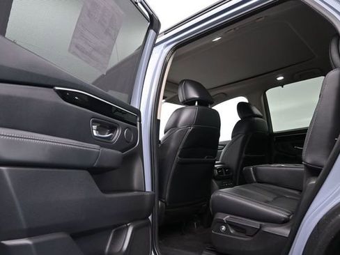Certified 2024 Honda Pilot Touring image 13