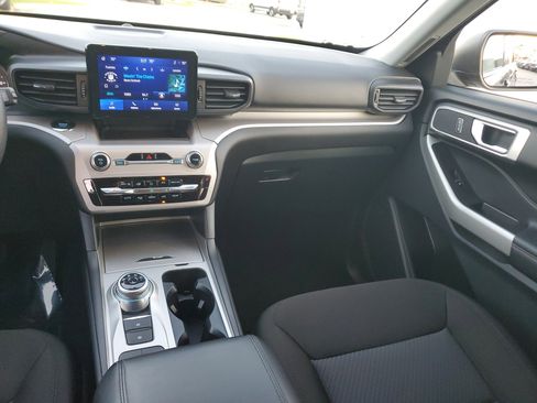 Certified 2023 Ford Explorer XLT image 18