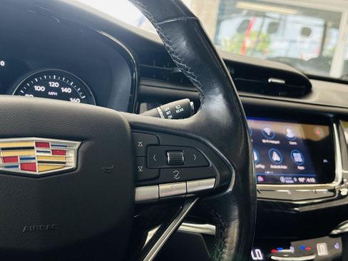 Used 2021 Cadillac XT6 Premium Luxury AWD/4WD image 52