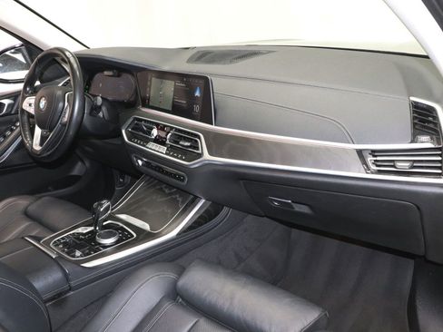 Used 2022 BMW X7 xDrive40i w/ Premium Package AWD/4WD image 29