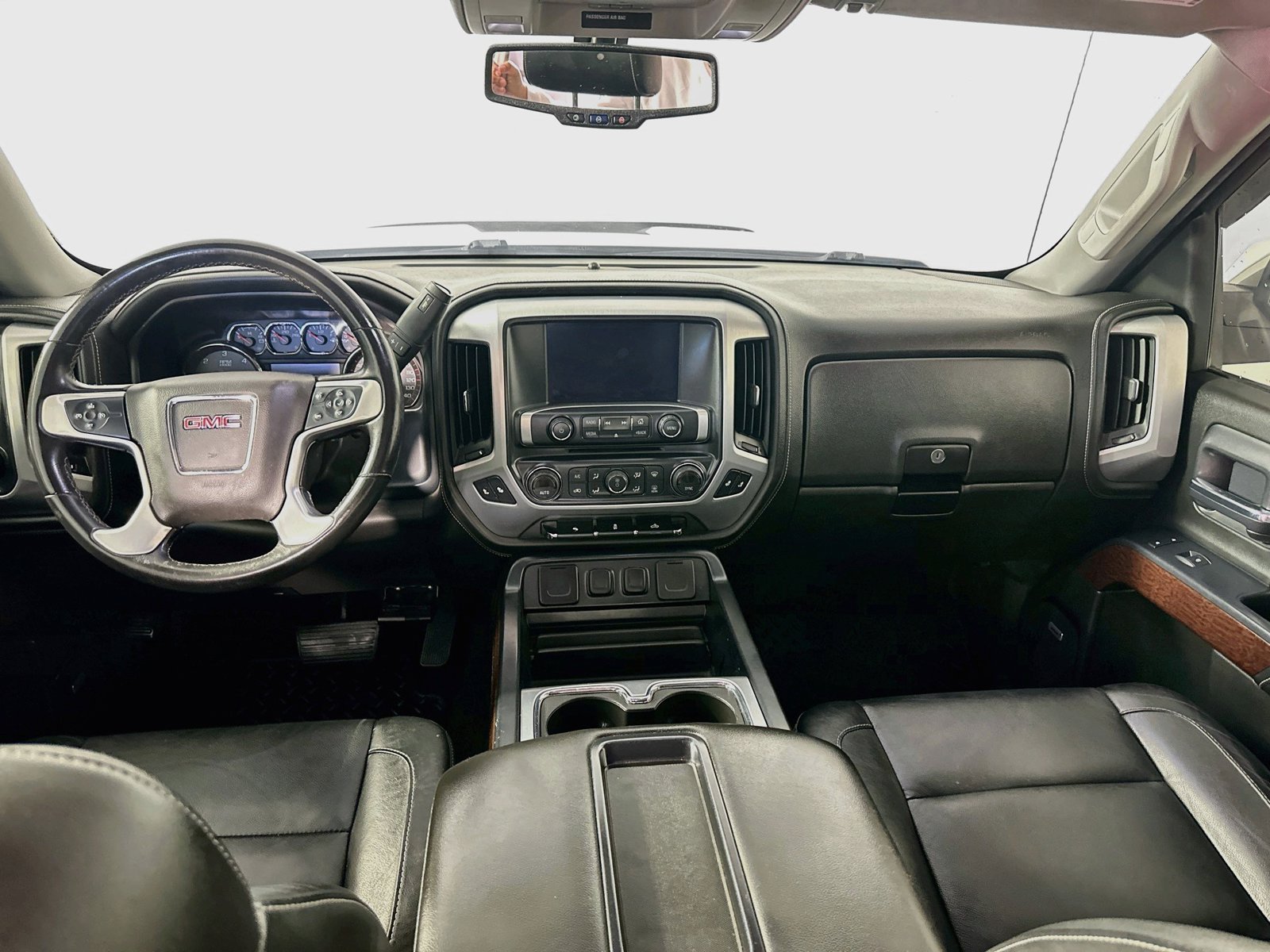 Used 2015 GMC Sierra 1500 SLT w/ SLT Crew Cab Value Package AWD/4WD image 23