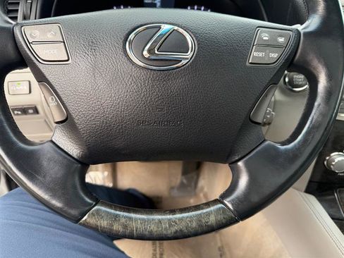 Used 2011 Lexus LS 460 AWD image 35
