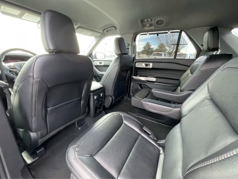 Used 2023 Ford Explorer Limited w/ Equipment Group 301A image 23