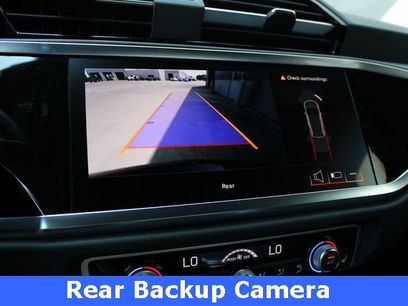 New 2025 Audi Q3 2.0T Premium