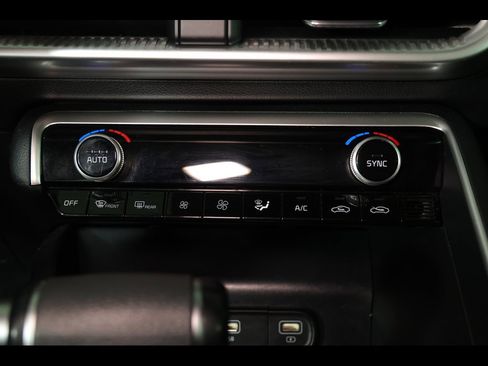 Used 2022 Kia K5 LXS image 11