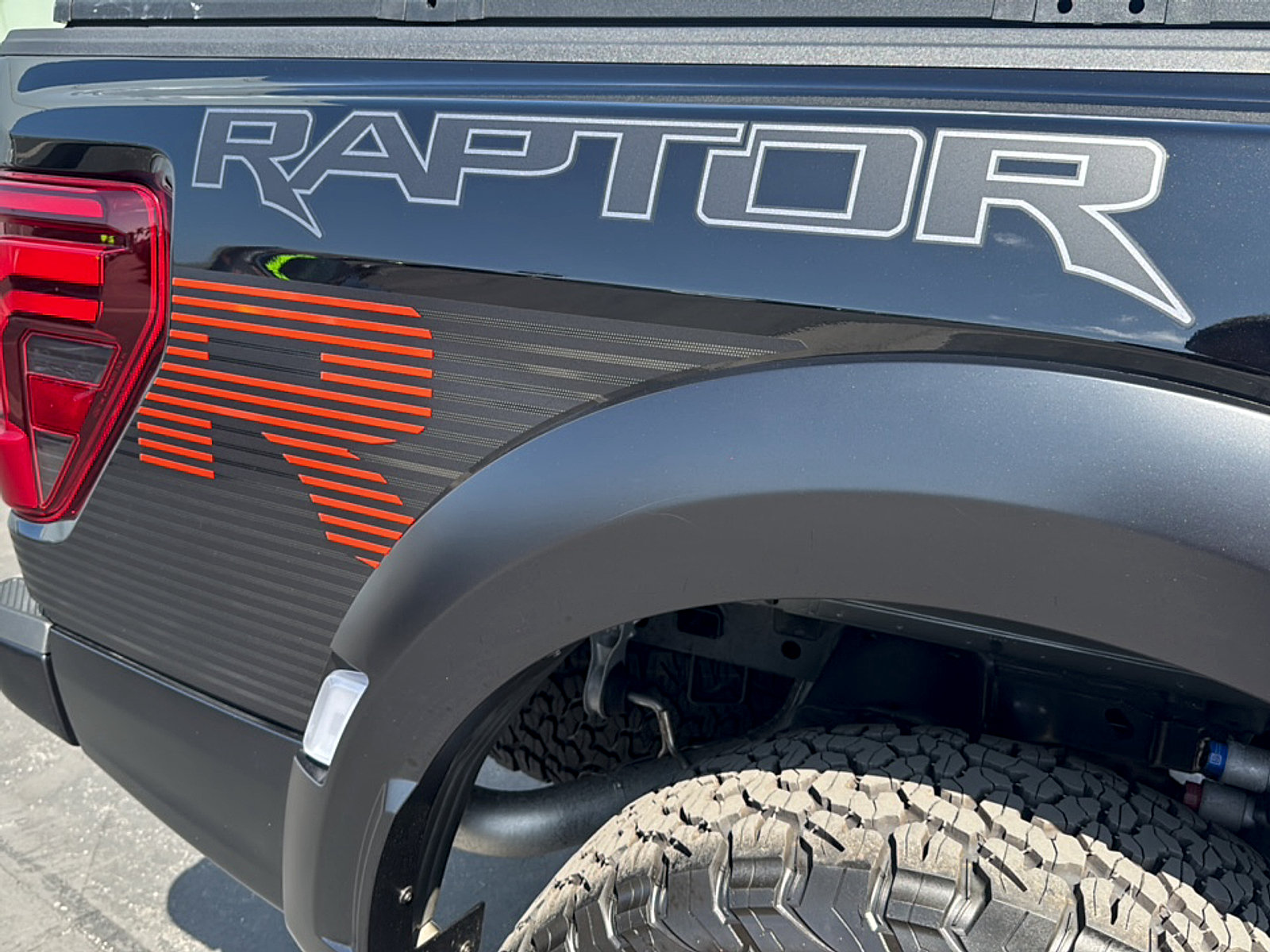 Used 2026 Ford F150 Raptor w/ Equipment Group 803A Raptor R AWD/4WD image 5