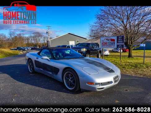 Used 2001 Chevrolet Corvette Convertible w/ Preferred Equipment Group2 image 1