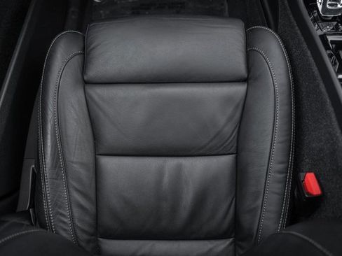 Certified 2023 Volvo XC40 B5 Plus w/ Protection Package Premier image 31