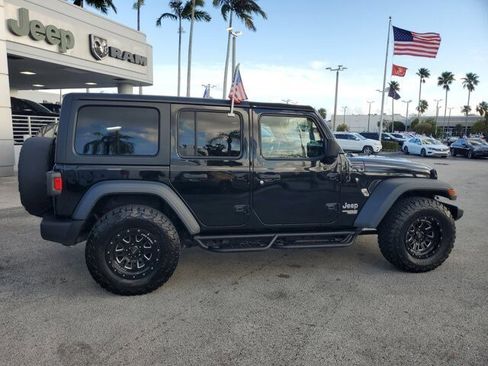 Used 2021 Jeep Wrangler Unlimited Sport image 8