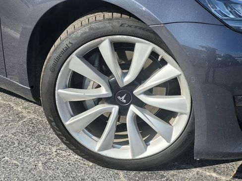 Used 2020 Tesla Model 3 Standard Range Plus image 10