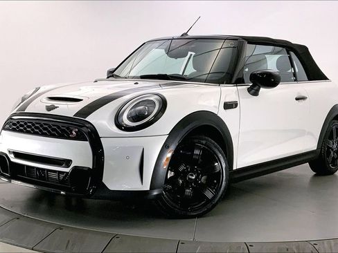 Certified 2023 MINI Cooper S image 11