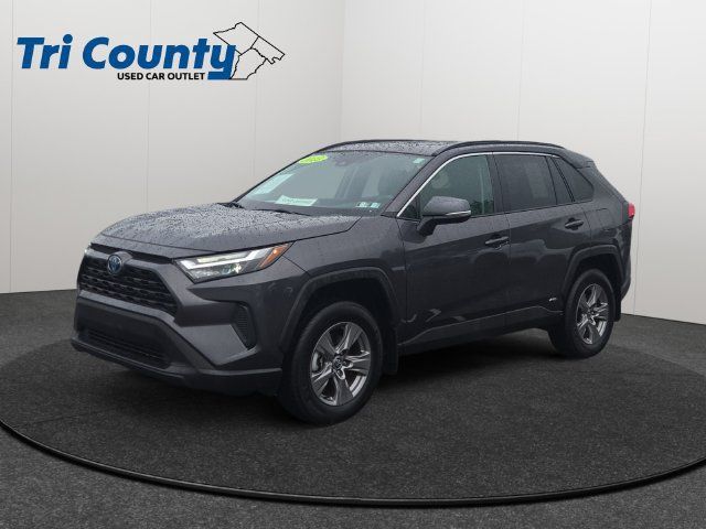 Certified 2023 Toyota RAV4 XLE w/ Convenience Package AWD/4WD image 3