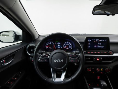 Used 2024 Kia Forte LXS FWD image 7
