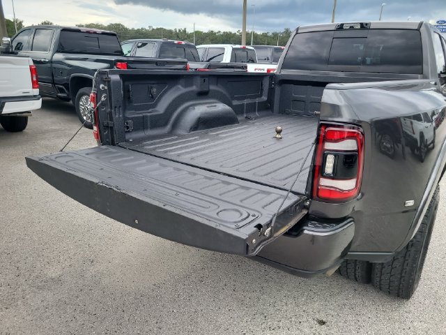 Used 2022 RAM 3500 Laramie w/ Night Edition AWD/4WD image 12