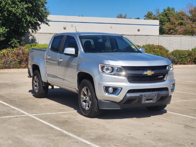 Used 2017 Chevrolet Colorado Z71 AWD/4WD image 3