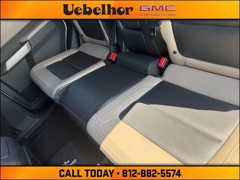Used 2023 Ford Bronco Wildtrak AWD/4WD image 18