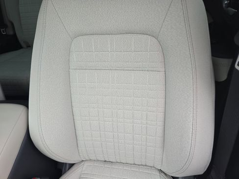 Certified 2026 Honda HR-V LX image 17