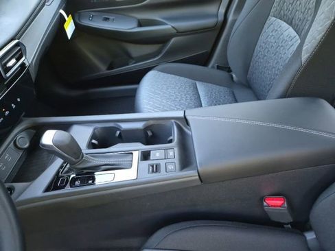 New 2026 Nissan Sentra SV FWD image 18