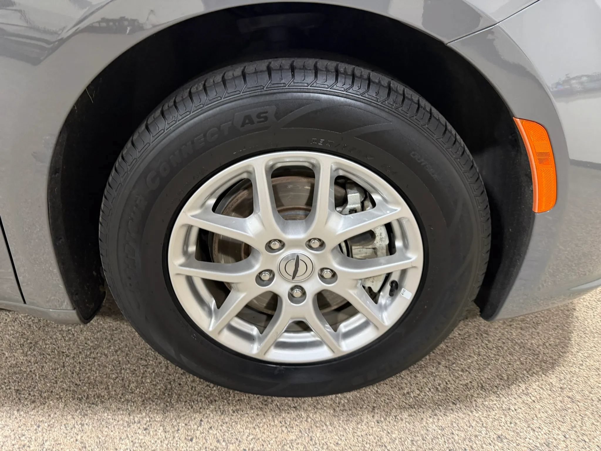 Used 2025 Chrysler Pacifica Select FWD image 61