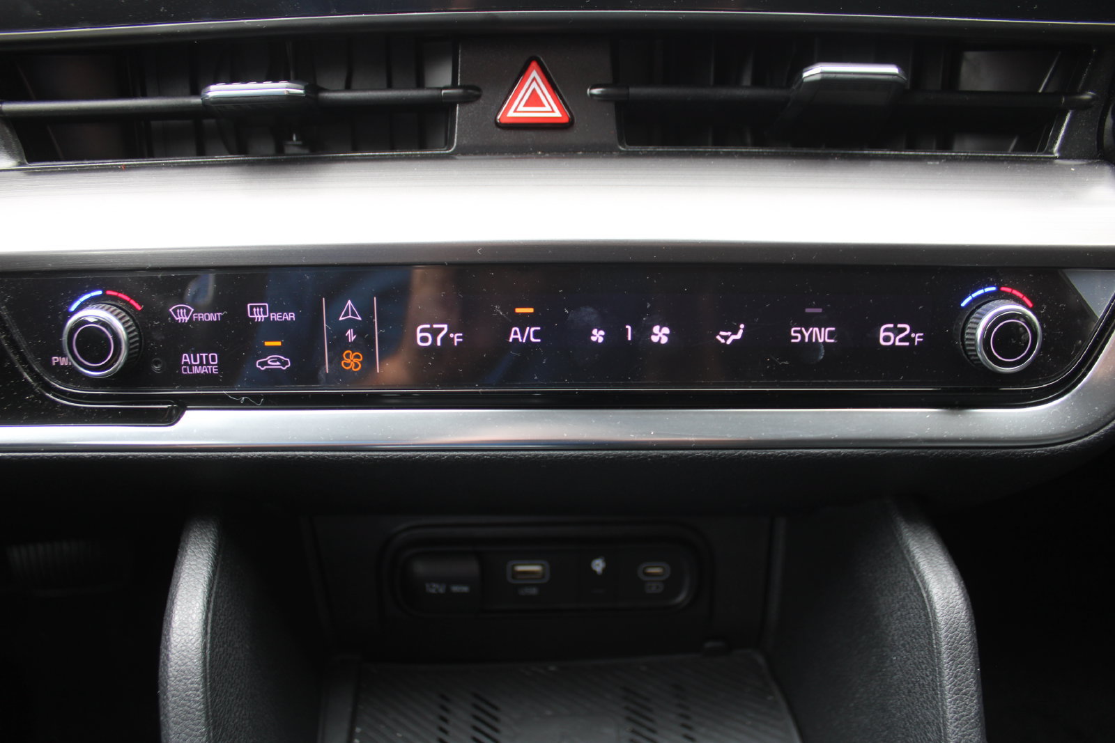 Certified 2023 Kia Sportage EX FWD image 38