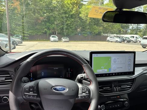 Used 2023 Ford Escape ST-Line w/ Tech Pack #1 AWD/4WD image 14