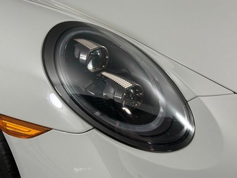 Certified 2019 Porsche 911 Turbo image 15