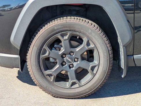 Used 2020 Toyota RAV4 TRD Off-Road image 13