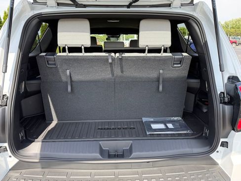 New 2026 Toyota 4Runner 4WD image 36