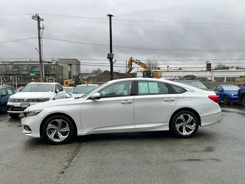 Used 2019 Honda Accord EX image 5
