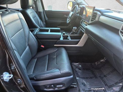 Used 2022 Toyota Tundra Limited RWD image 18