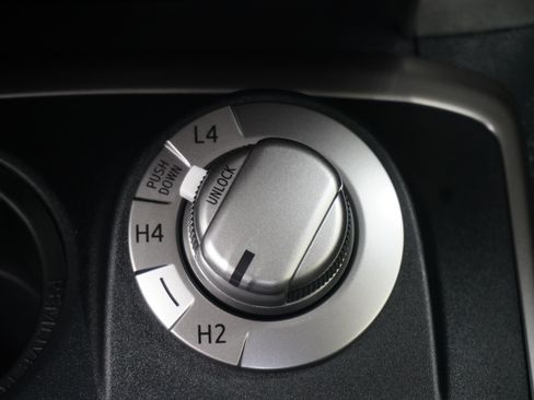 Used 2024 Toyota 4Runner SR5 AWD/4WD image 18