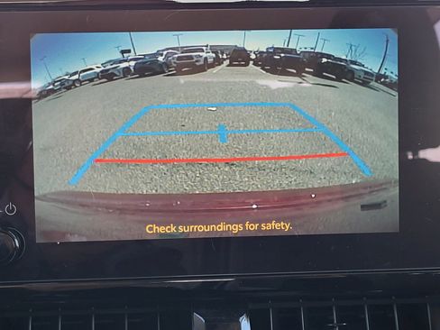 Used 2025 Toyota Corolla LE image 29