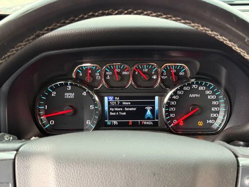 Used 2018 Chevrolet Silverado 1500 LT w/ All Star Edition AWD/4WD image 17