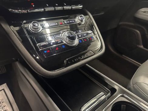 Used 2022 Lincoln Corsair AWD w/ Equipment Group 101A image 13