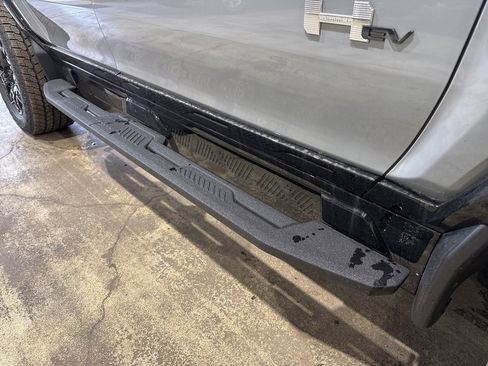 New 2025 GMC Hummer EV 2X image 11