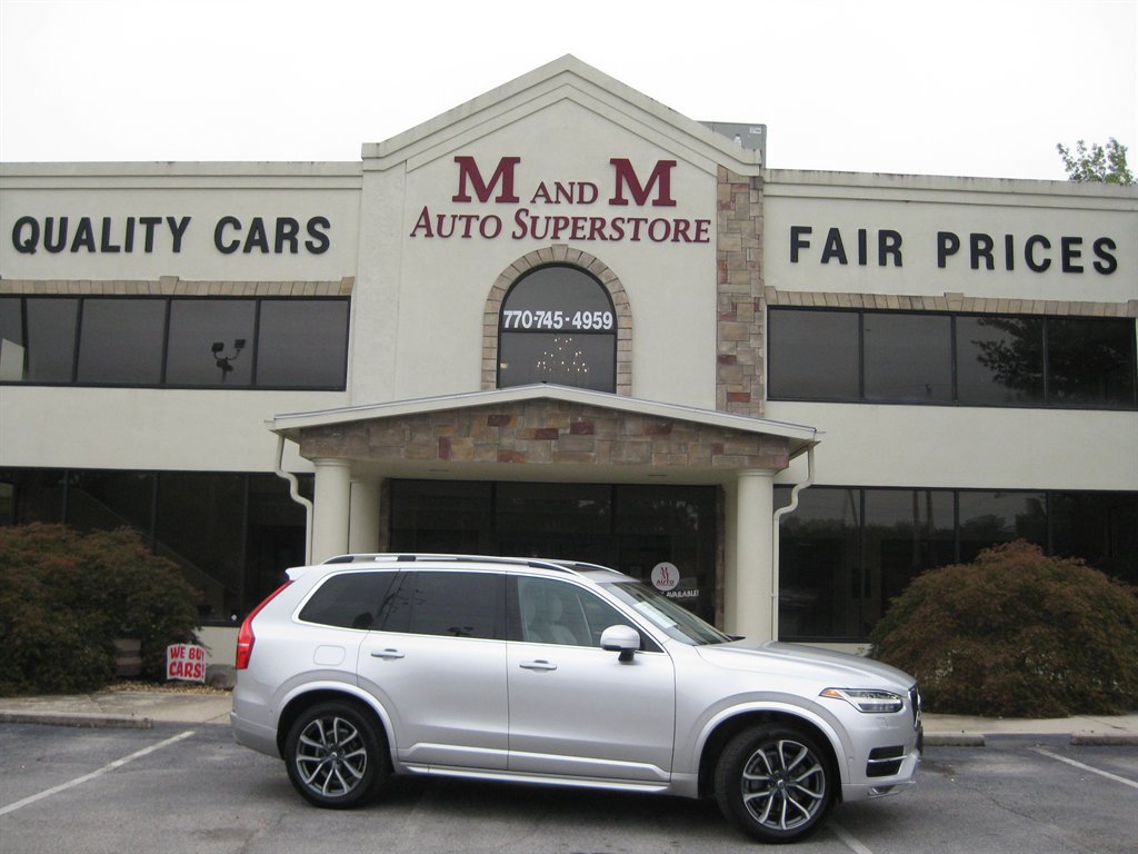 Used 2018 Volvo XC90 T6 Momentum w/ Convenience Package AWD/4WD image 1