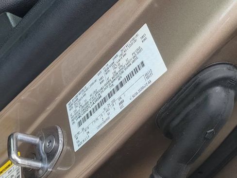 Certified 2020 Ford Escape Titanium FWD image 30
