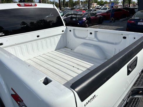 Used 2012 GMC Sierra 1500 SLT w/ SLT Convenience Package image 17