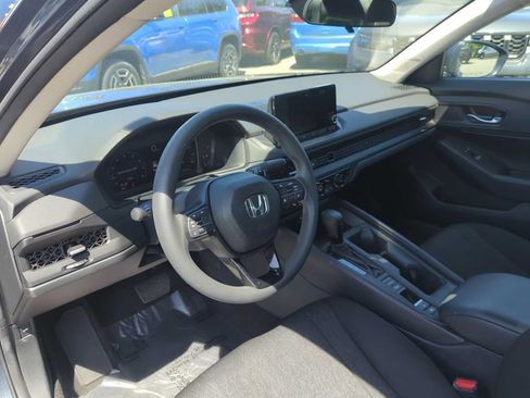 Used 2023 Honda Accord EX image 13