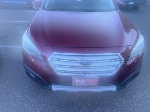 Used 2015 Subaru Outback 3.6R Limited image 3