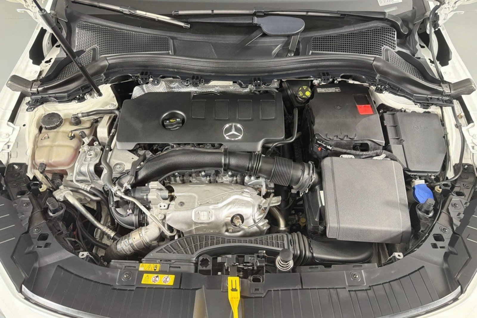 Used 2023 Mercedes-Benz GLA 250 4MATIC image 11