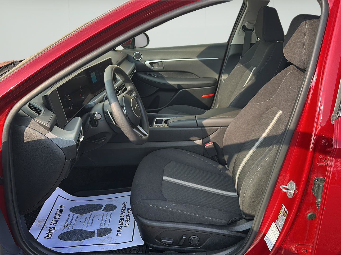 Used 2025 Hyundai Sonata SEL FWD image 5