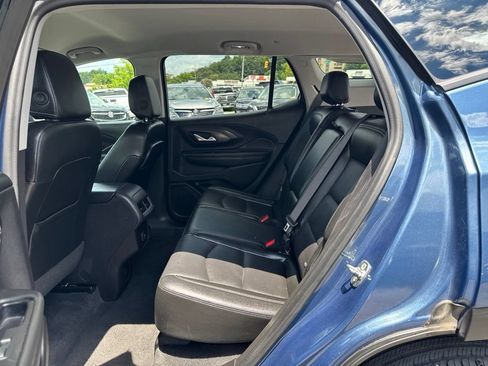 Used 2024 GMC Terrain SLT FWD image 21