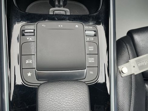 Used 2023 Mercedes-Benz GLA 250 4MATIC image 33